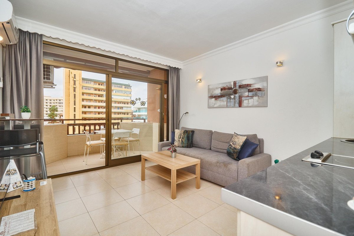 1 Bed Middle Floor Apartment in Fuengirola