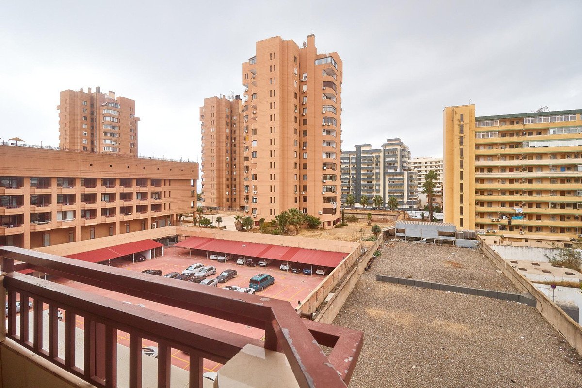 1 Bed Middle Floor Apartment in Fuengirola