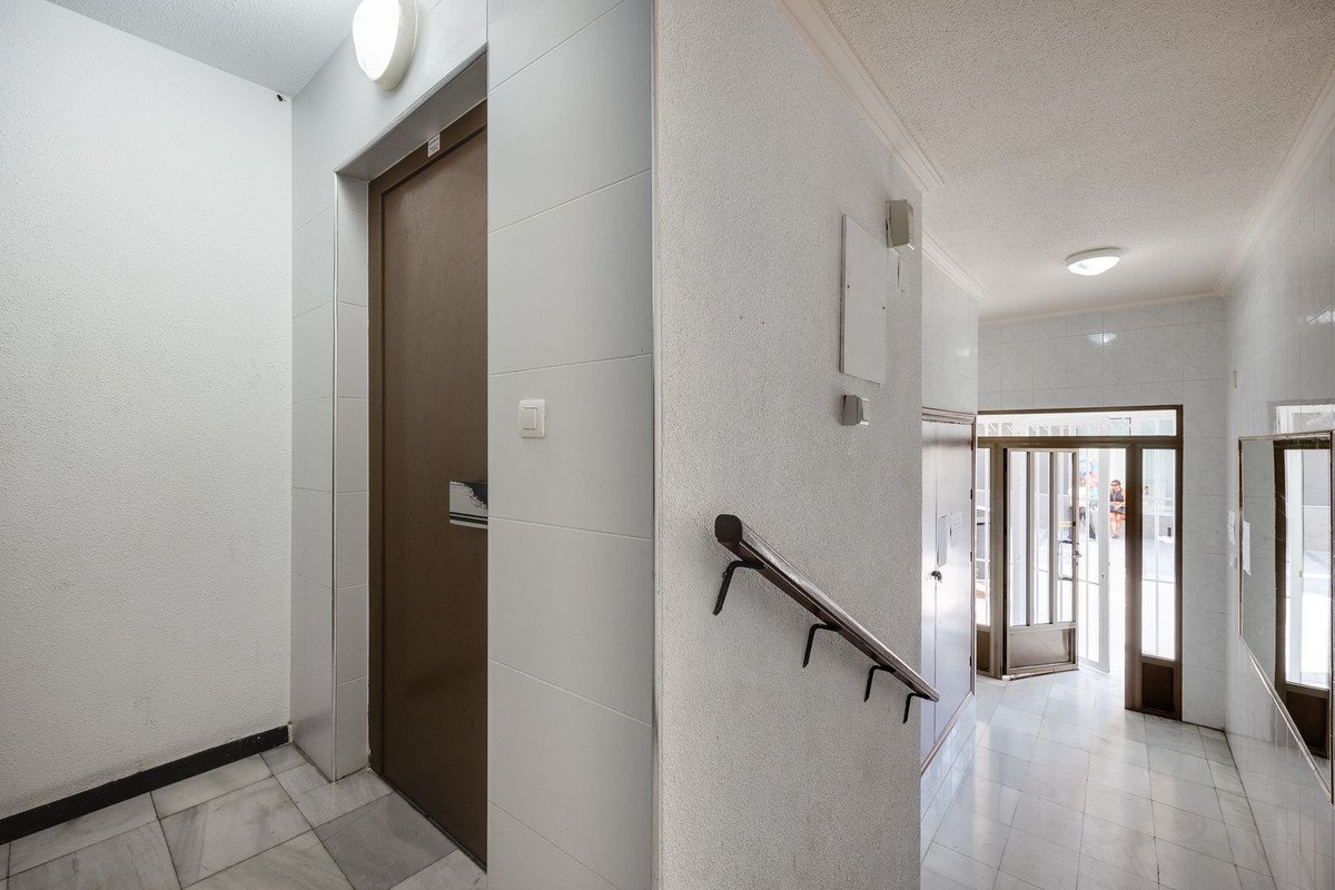 3 Bed Middle Floor Apartment in Torrevieja