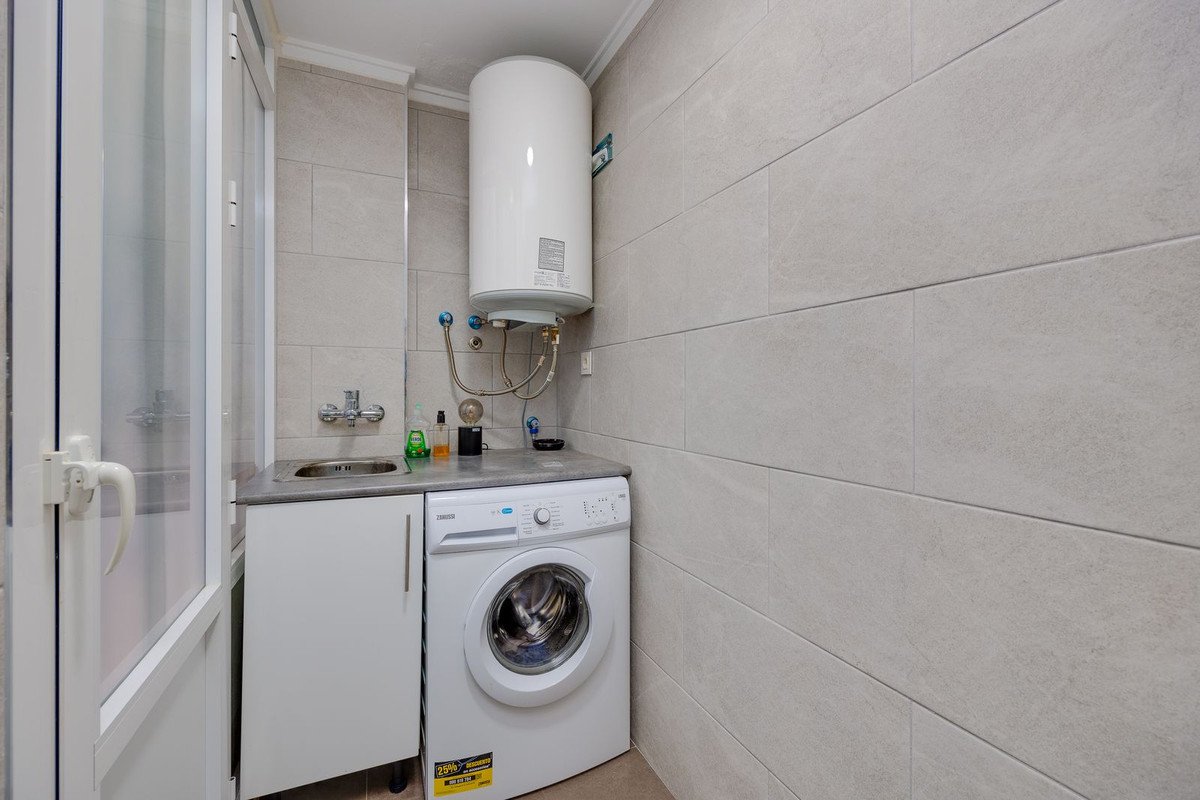 3 Bed Middle Floor Apartment in Torrevieja
