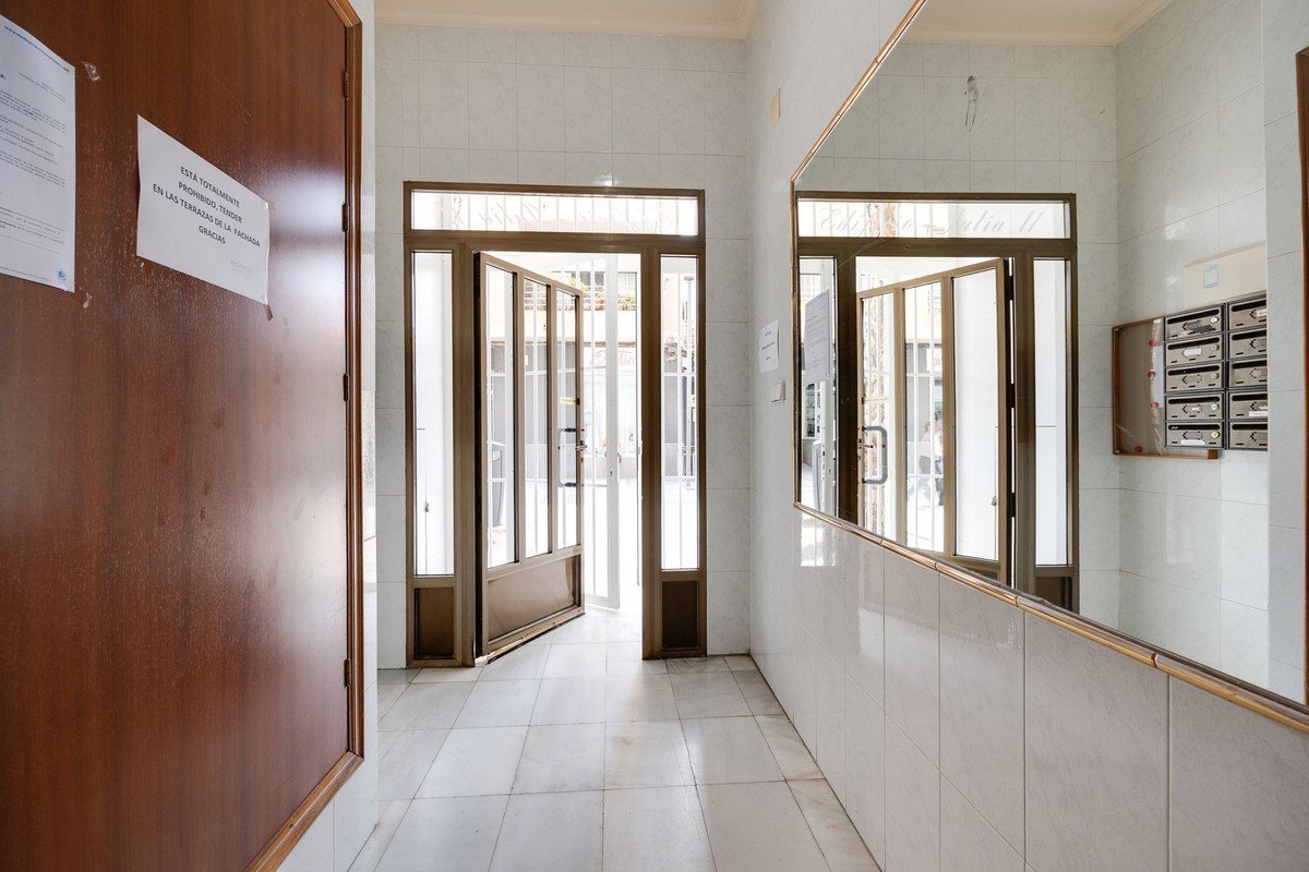 3 Bed Middle Floor Apartment in Torrevieja