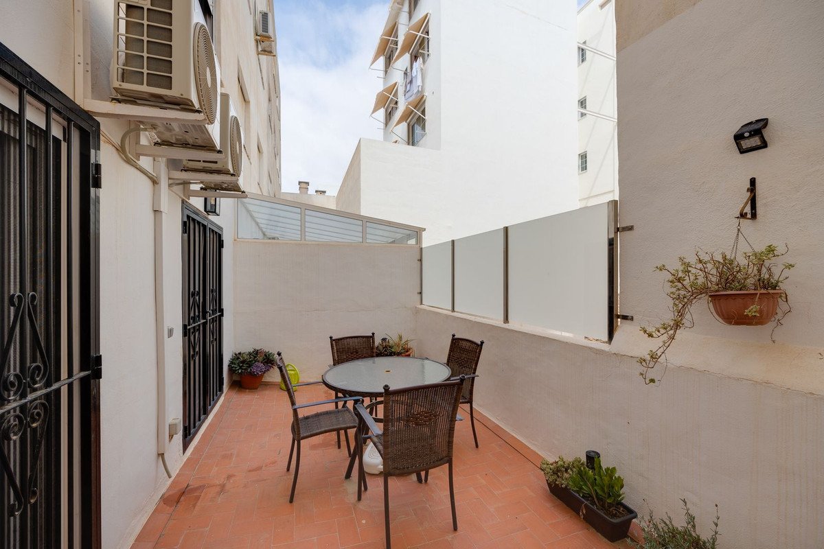 3 Bed Middle Floor Apartment in Torrevieja