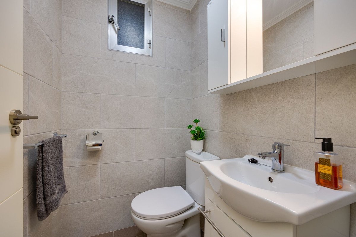 3 Bed Middle Floor Apartment in Torrevieja