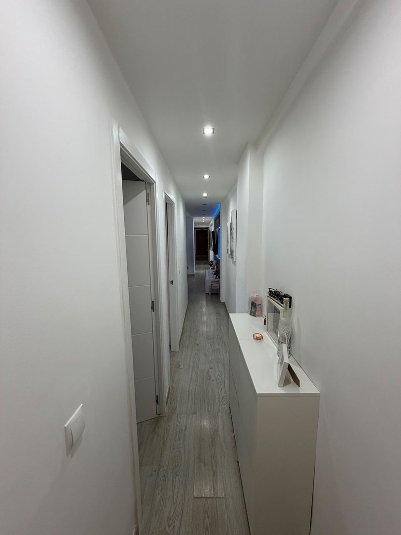 3 Bed Middle Floor Apartment in Marbella