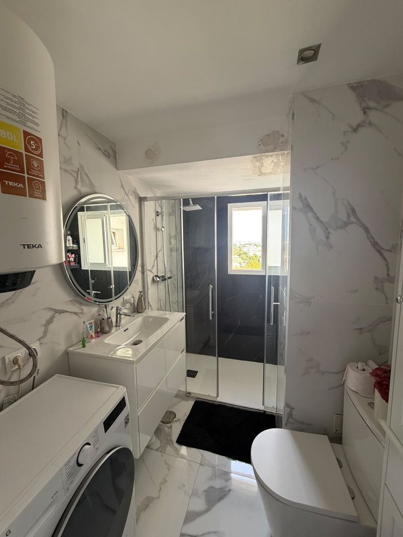 3 Bed Middle Floor Apartment in Marbella