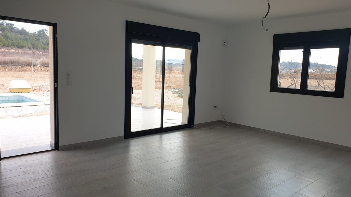 3 Bed Detached Villa in Pinoso