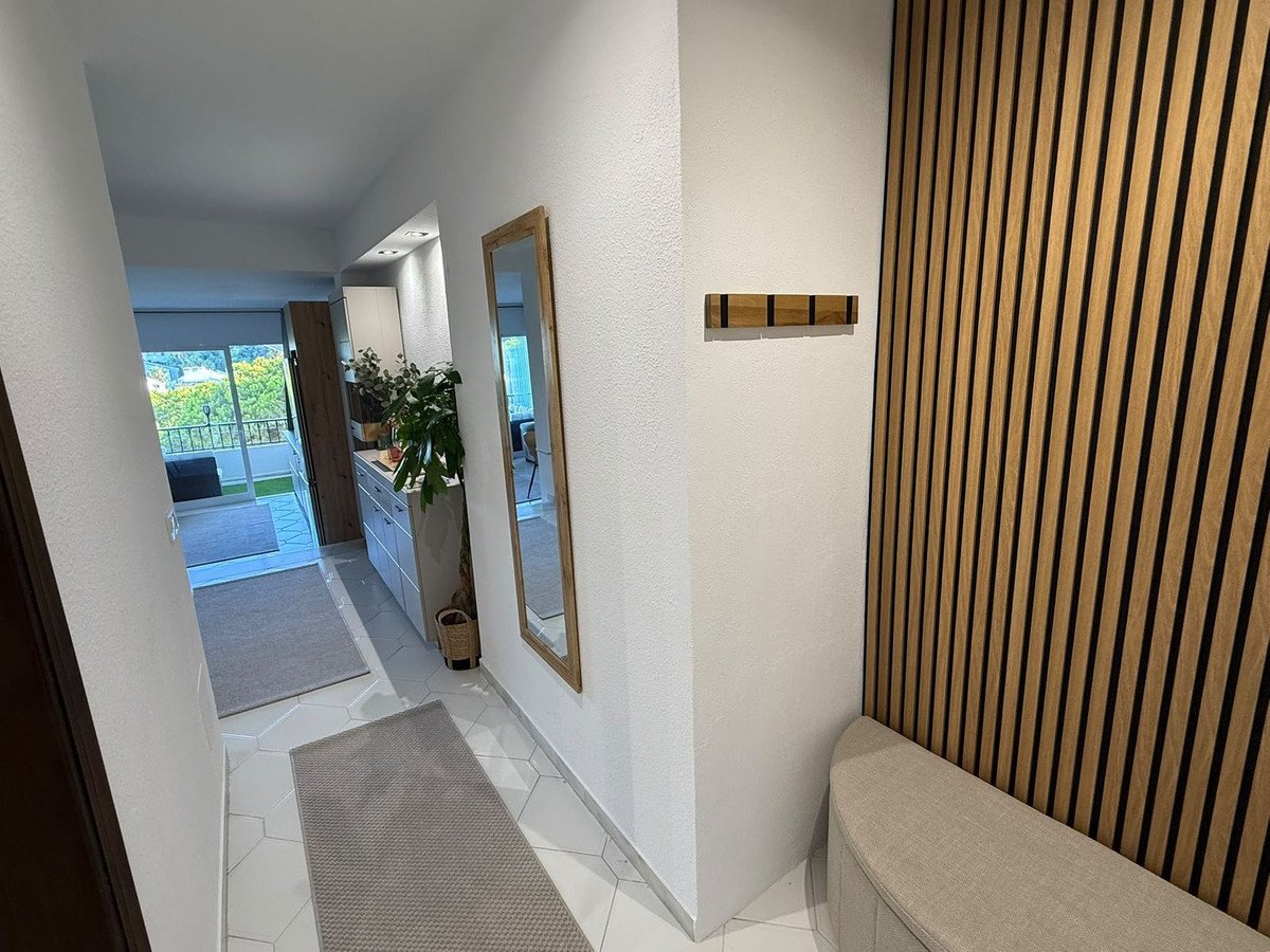 1 Bed Middle Floor Studio in Miraflores