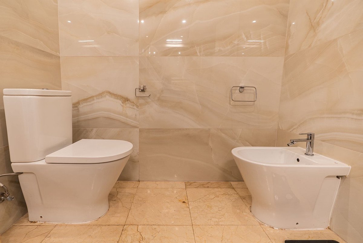 1 Bed Middle Floor Apartment in Estepona
