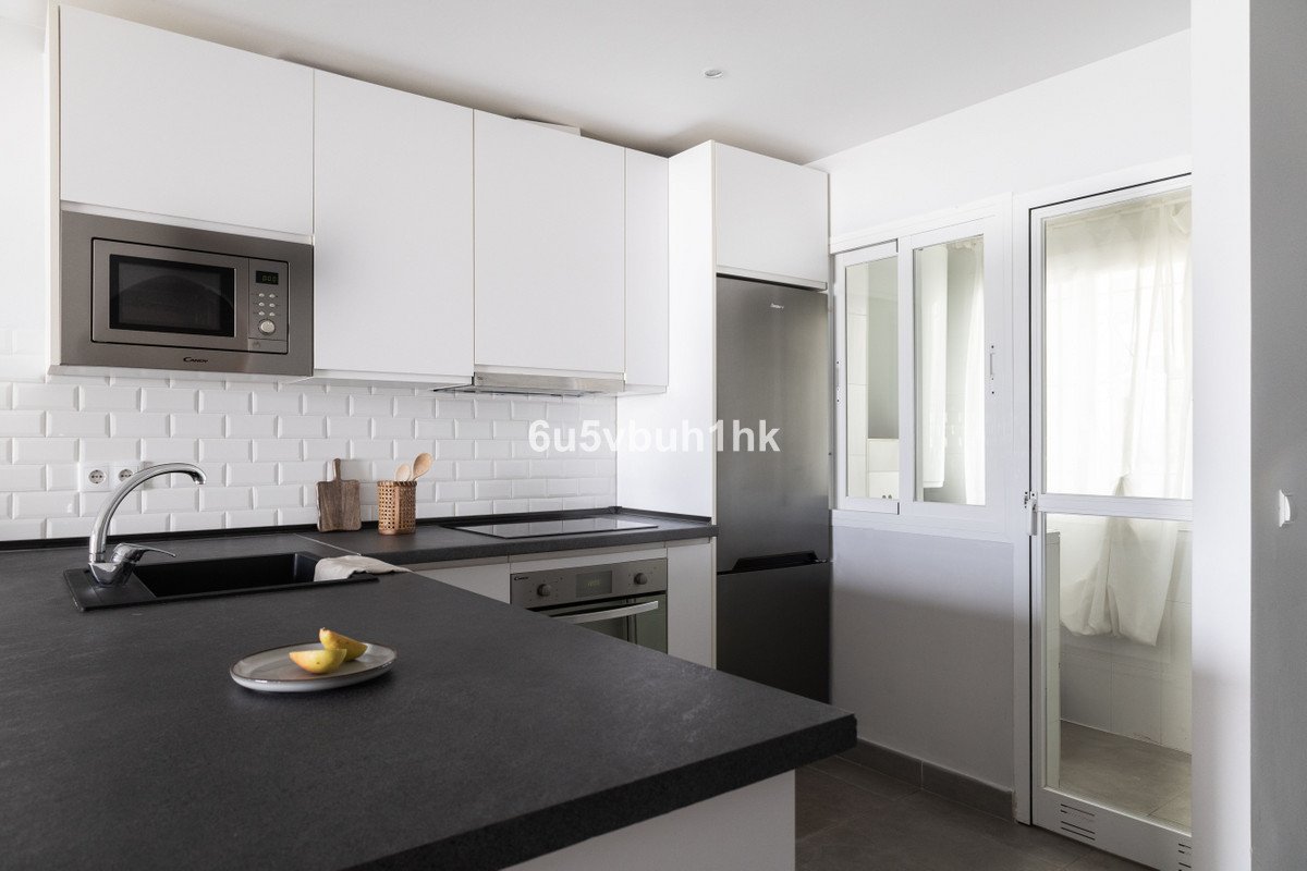 2 Bed Middle Floor Apartment in La Cala de Mijas