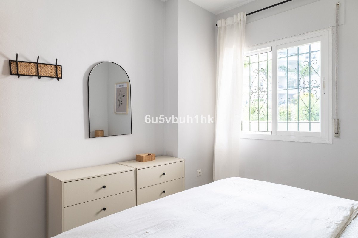 2 Bed Middle Floor Apartment in La Cala de Mijas
