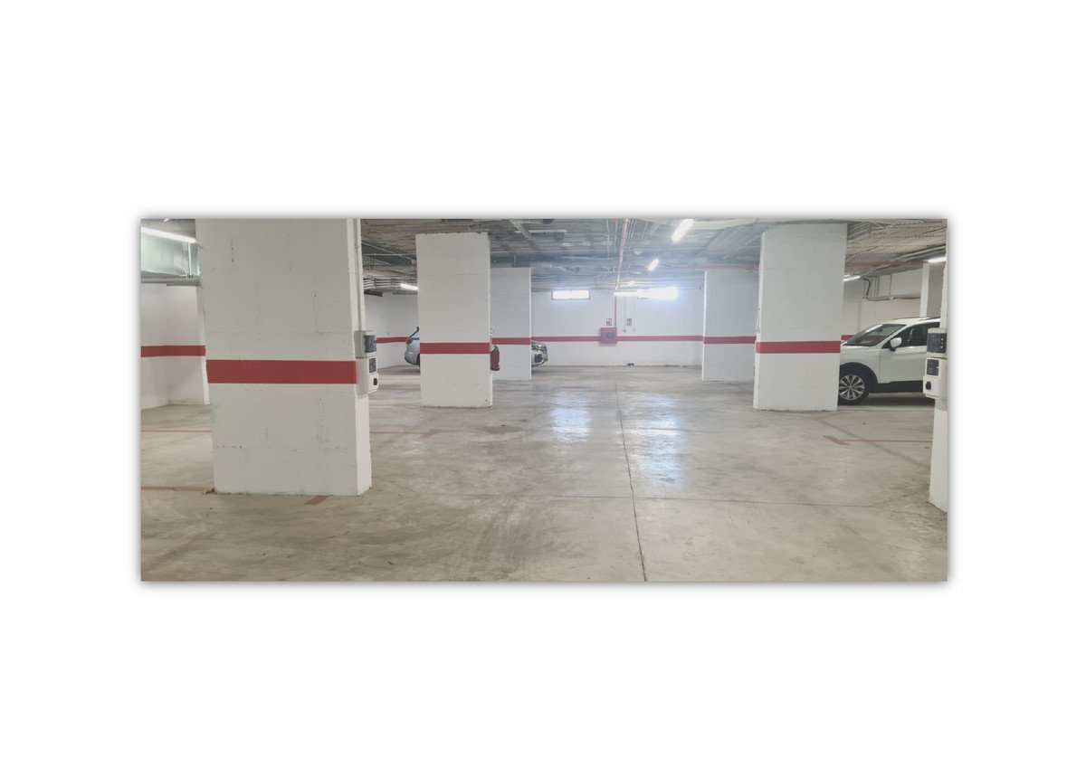 1 Bed Middle Floor Apartment in Fuengirola