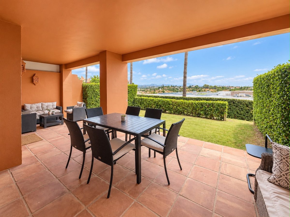 2 Bed Ground Floor Apartment in Estepona