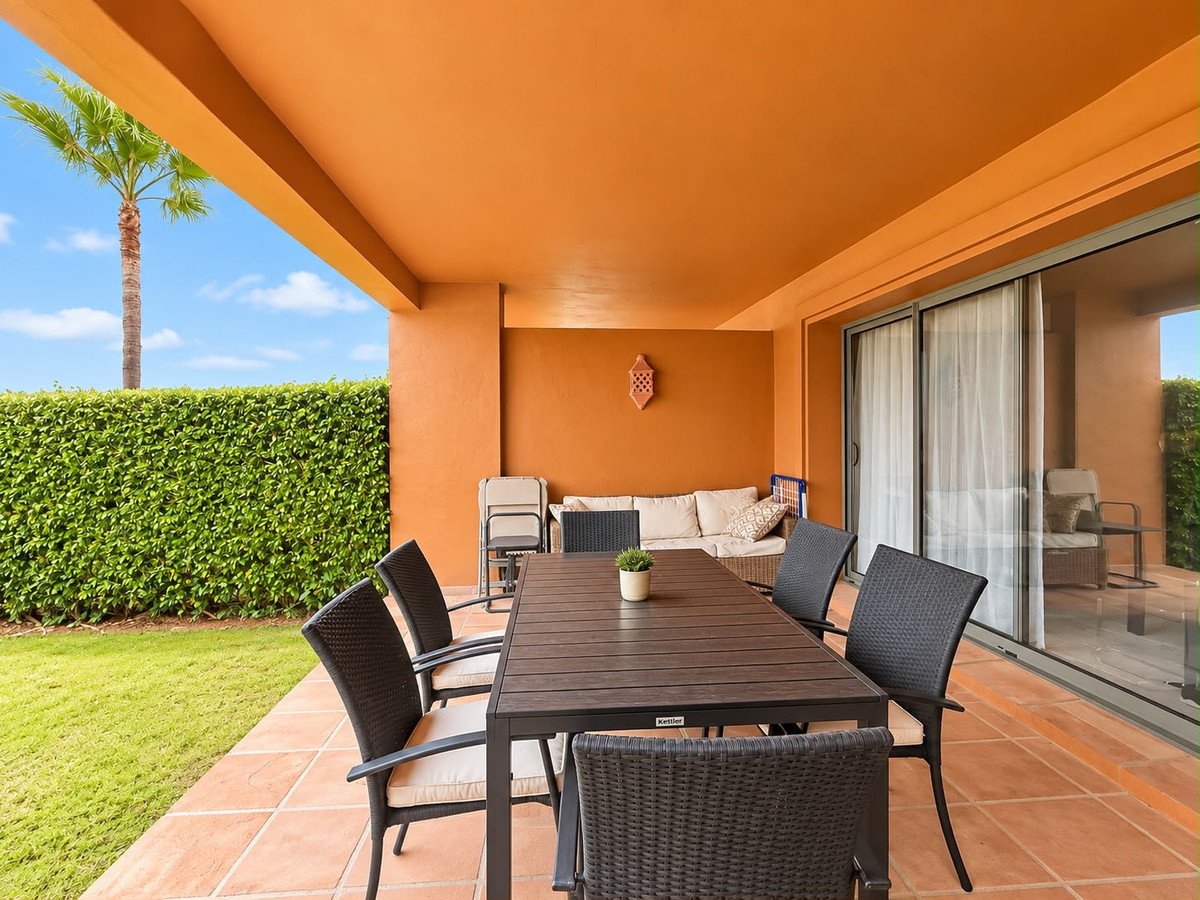 2 Bed Ground Floor Apartment in Estepona