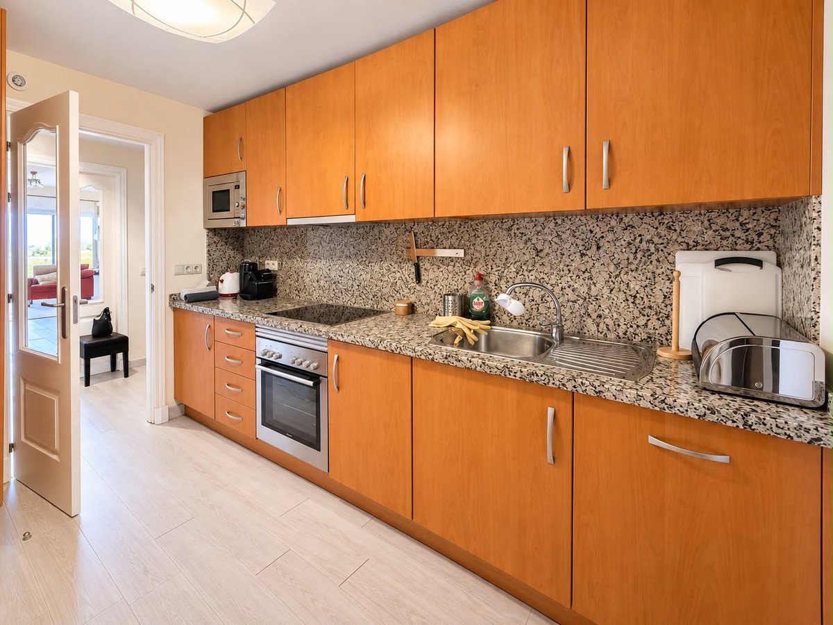 2 Bed Ground Floor Apartment in Estepona
