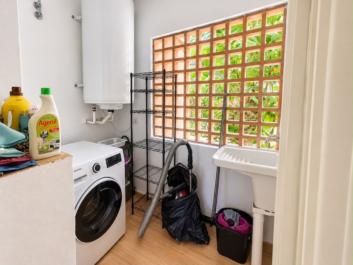 2 Bed Ground Floor Apartment in Estepona