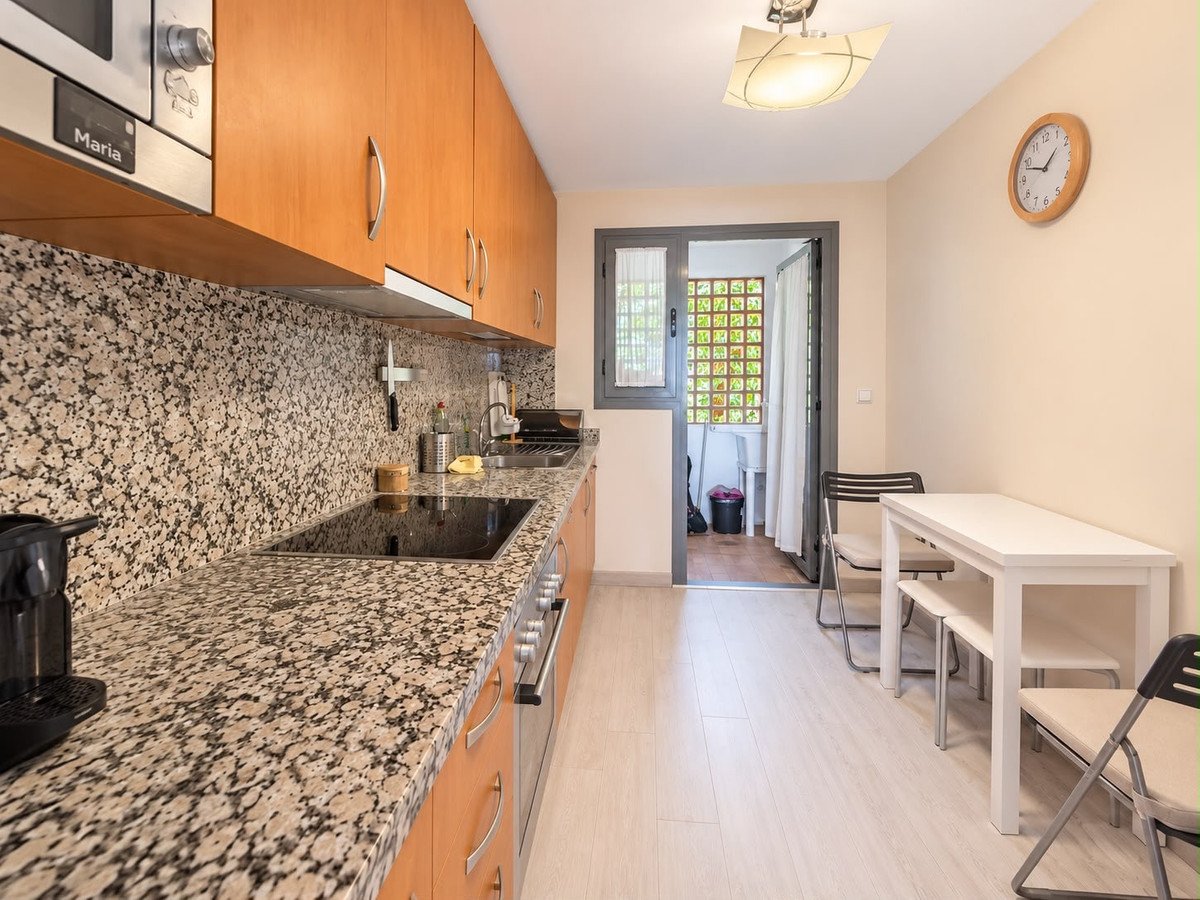 2 Bed Ground Floor Apartment in Estepona