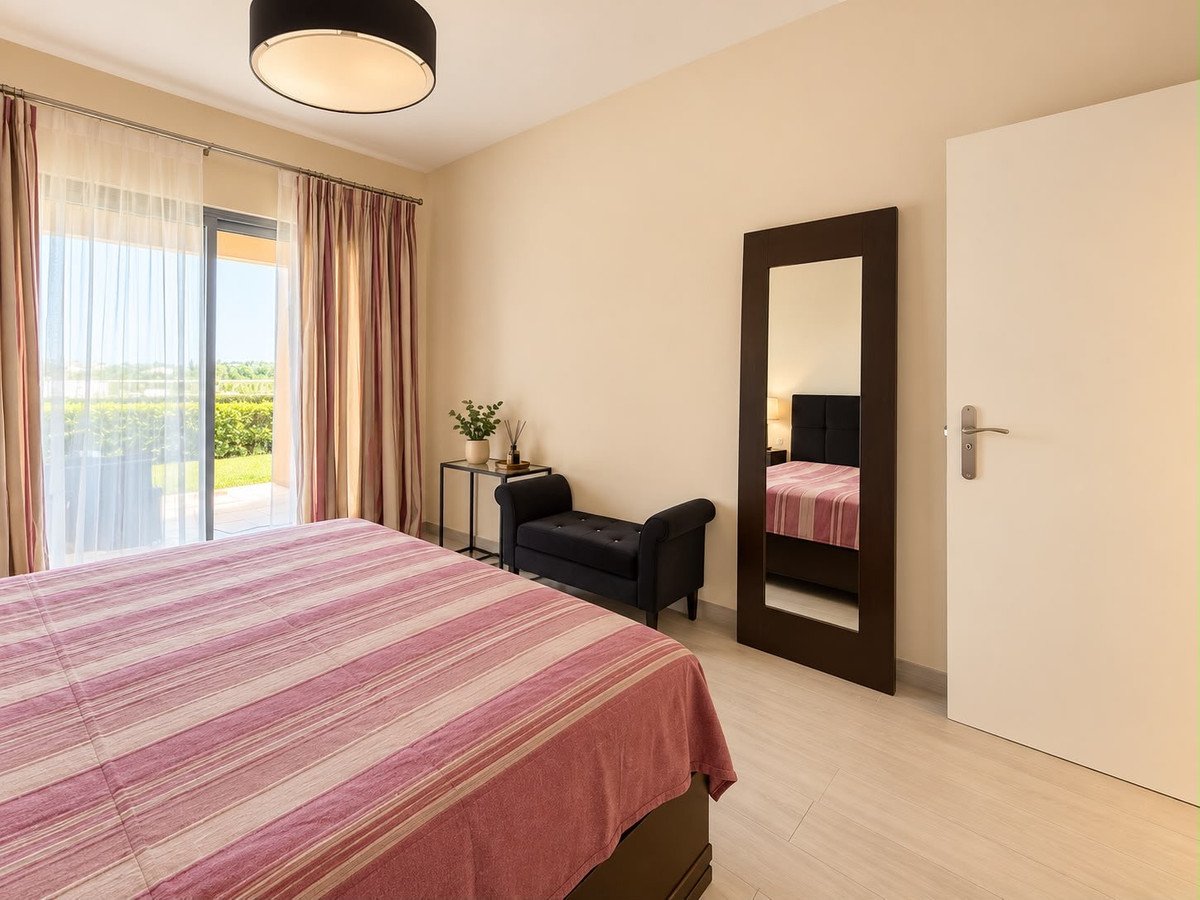 2 Bed Ground Floor Apartment in Estepona