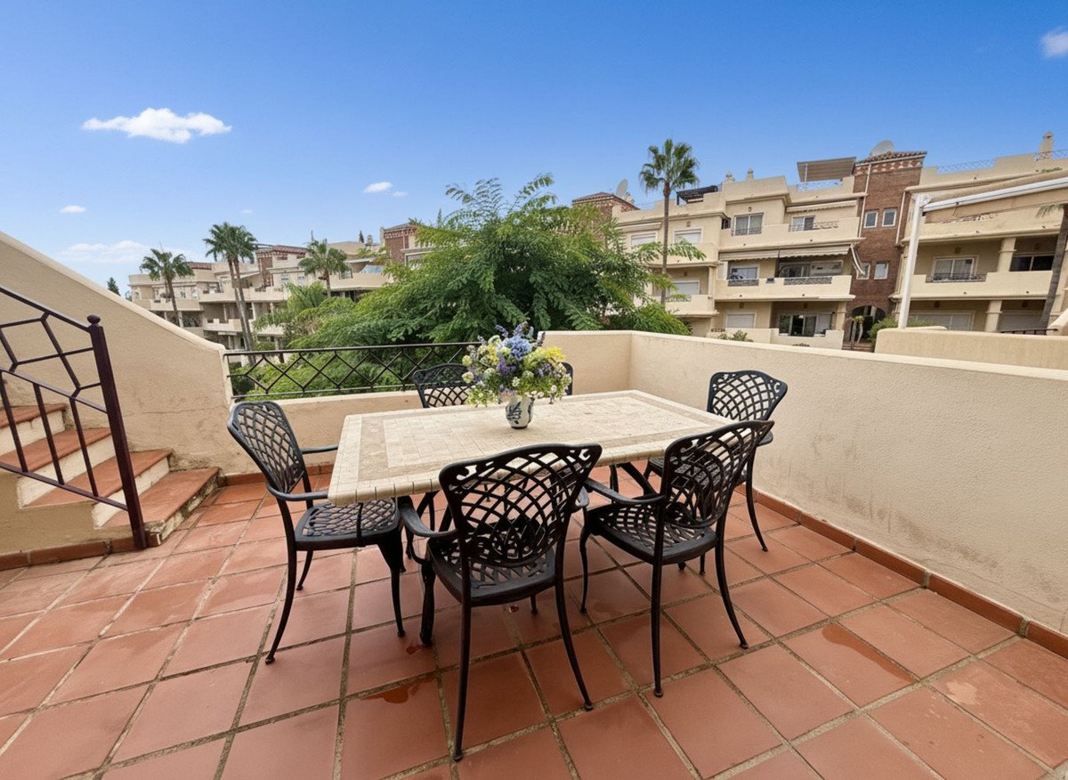 3 Bed Penthouse in Bel Air