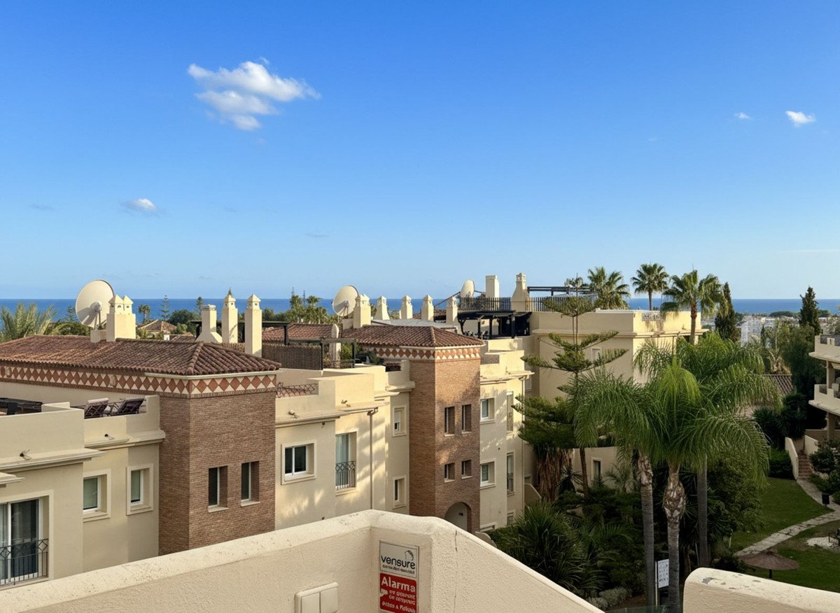 3 Bed Penthouse in Bel Air