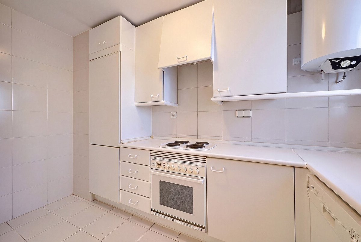 2 Bed Middle Floor Apartment in La Quinta