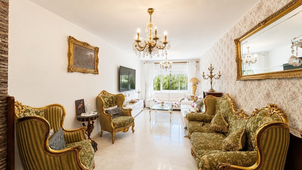 3 Bed Ground Floor Apartment in El Pinillo