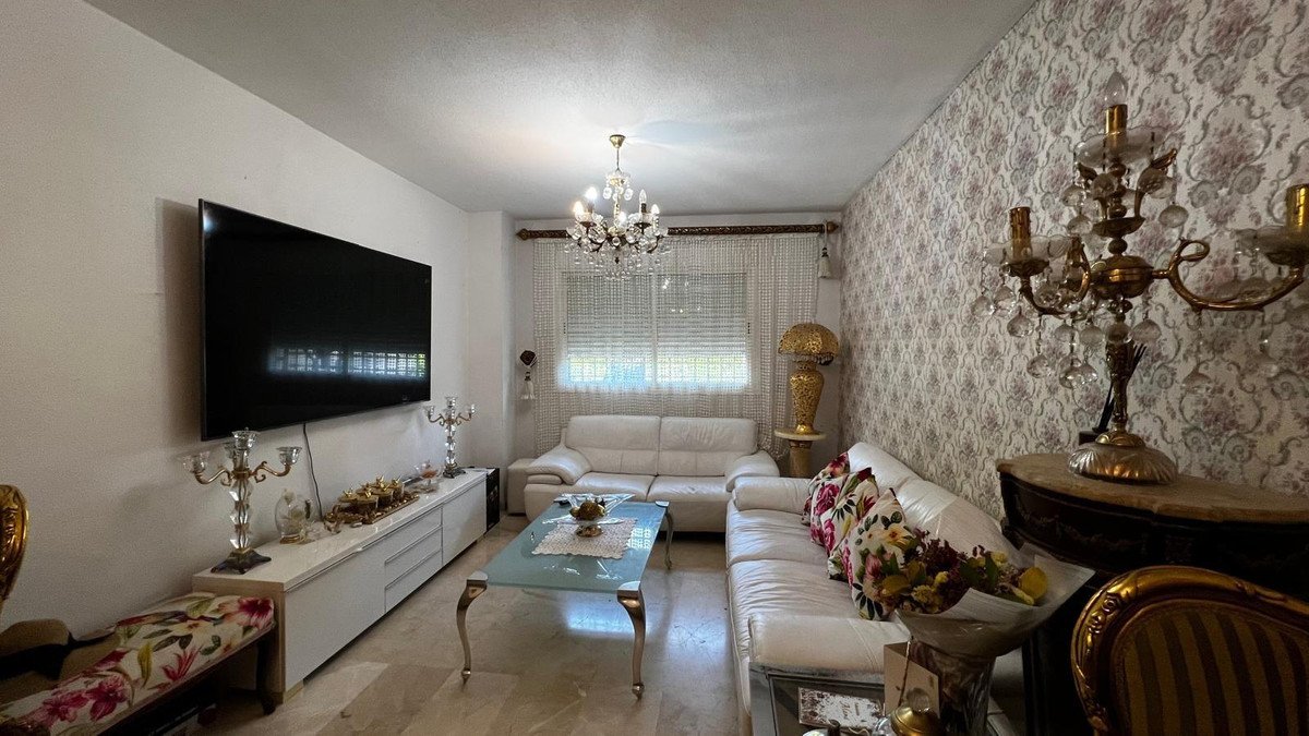 3 Bed Ground Floor Apartment in El Pinillo