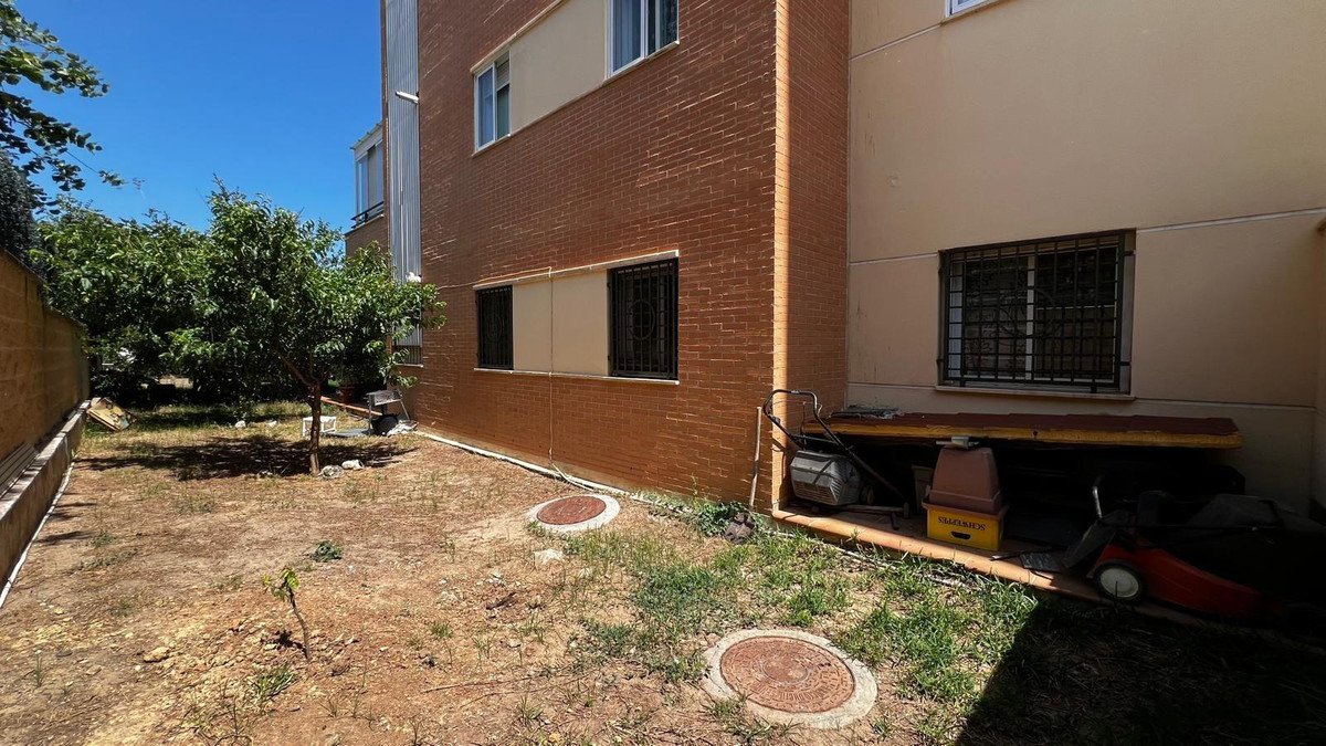 3 Bed Ground Floor Apartment in El Pinillo