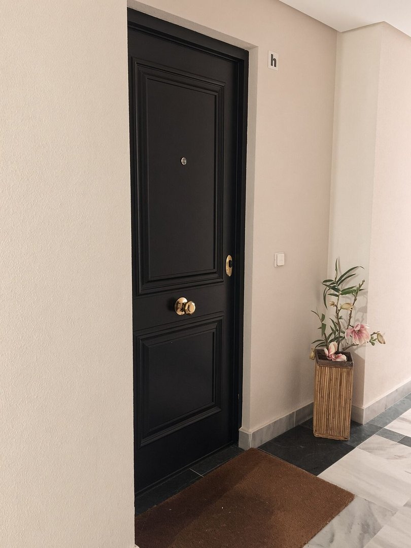 2 Bed Top Floor Apartment in Nueva Andalucía
