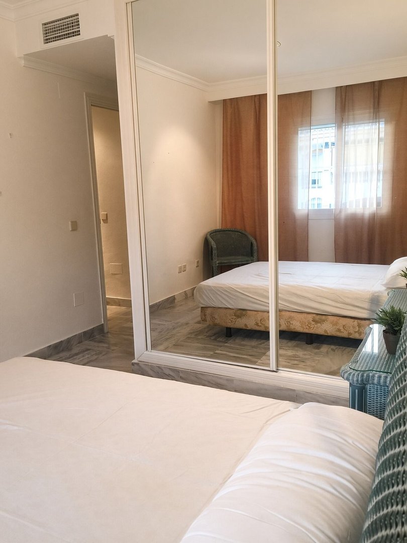 2 Bed Top Floor Apartment in Nueva Andalucía