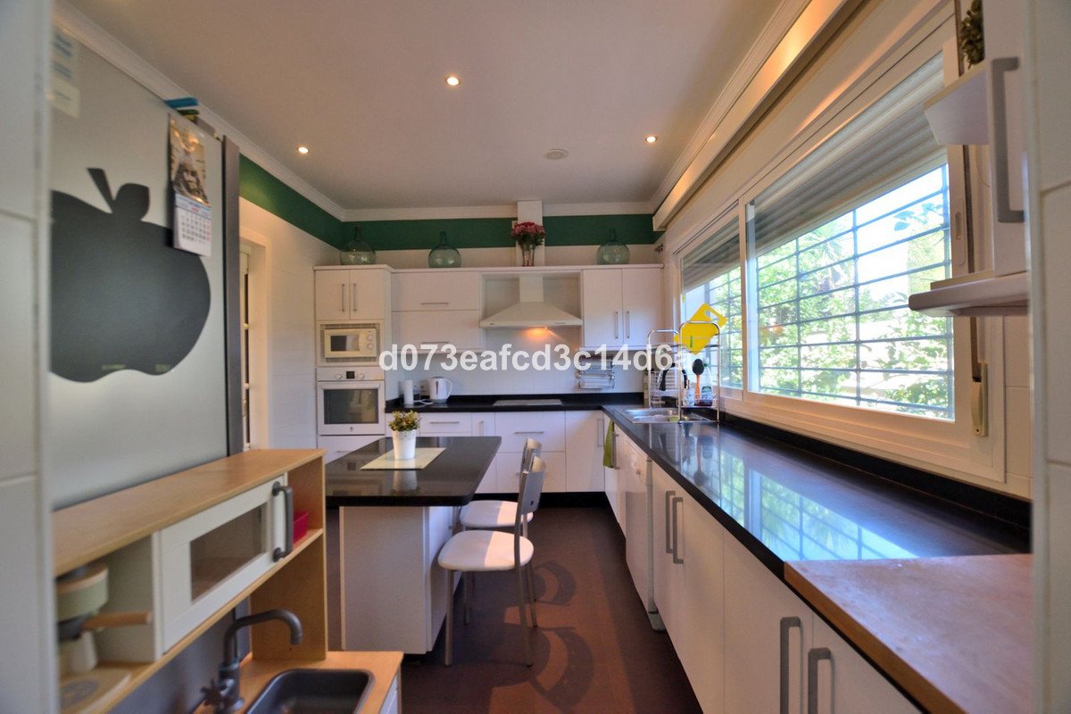 6 Bed Detached Villa in Ronda
