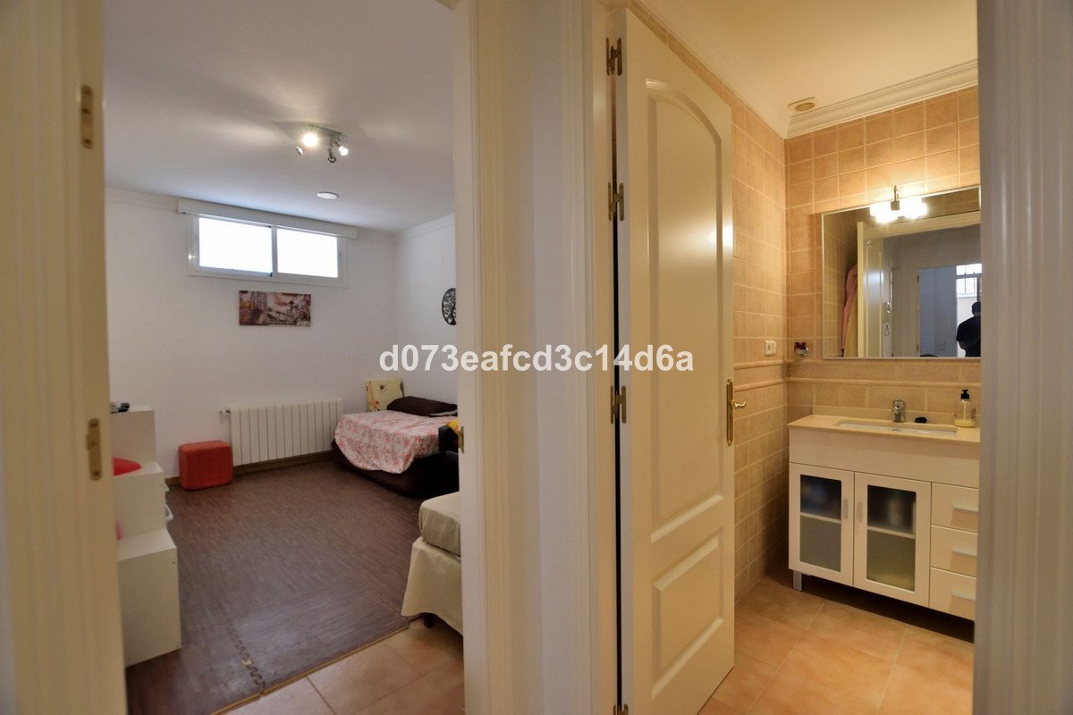 6 Bed Detached Villa in Ronda