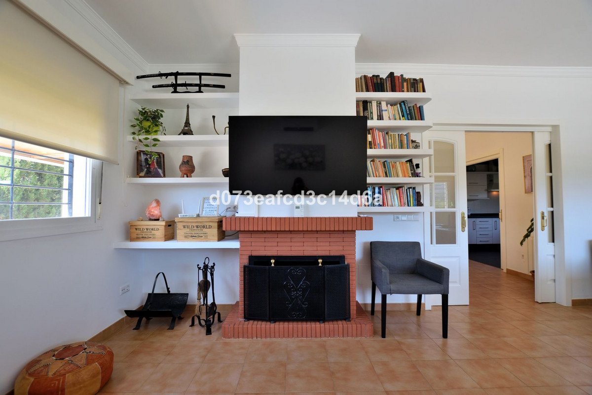 6 Bed Detached Villa in Ronda
