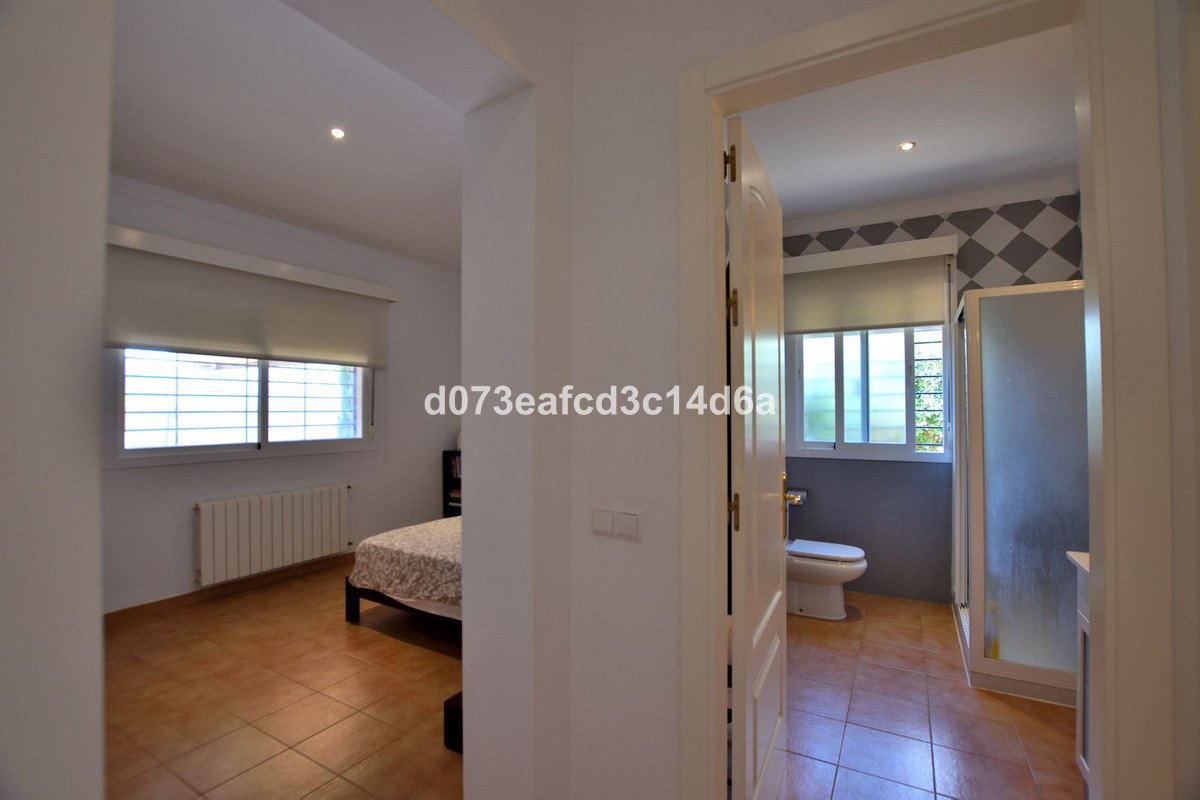 6 Bed Detached Villa in Ronda