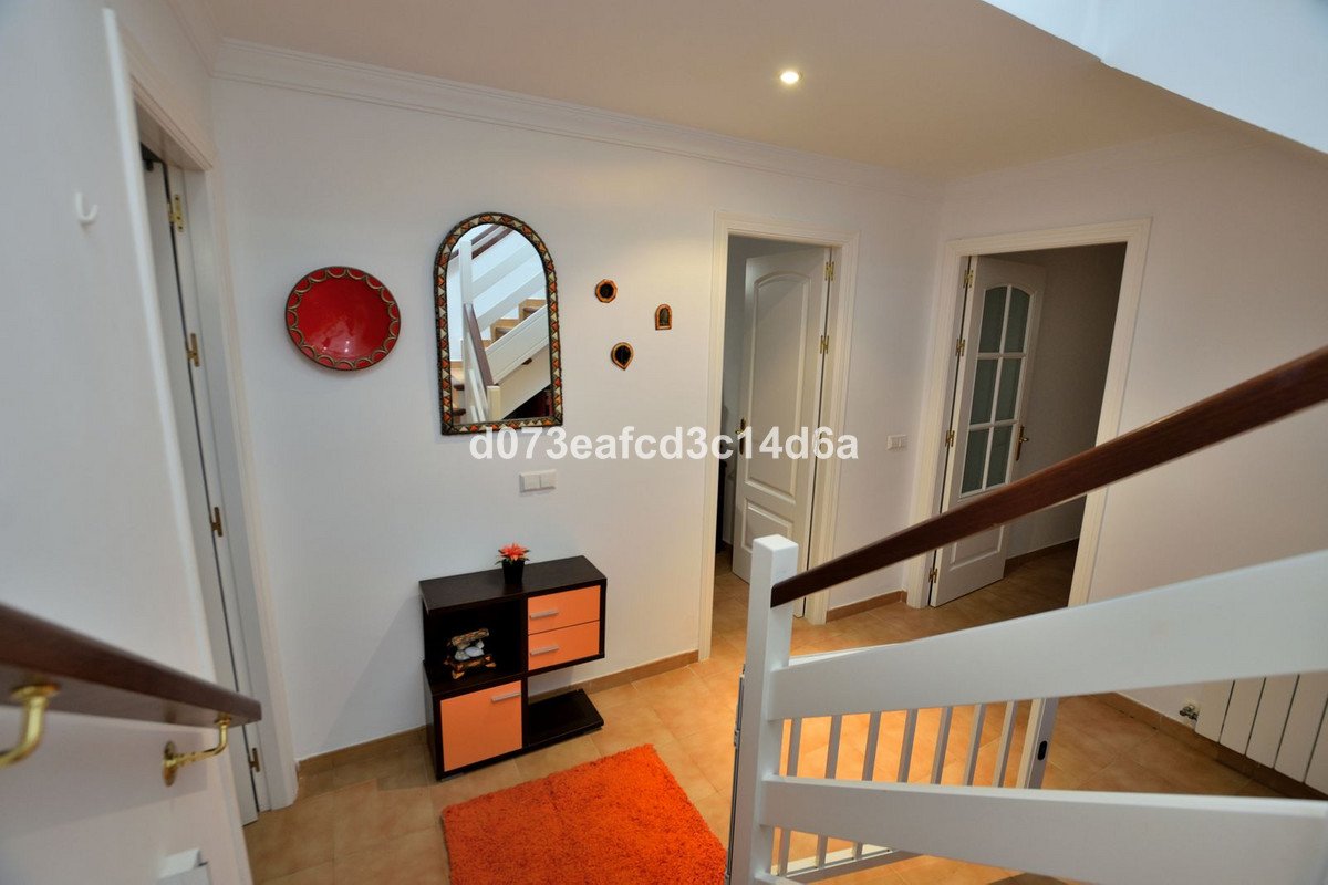 6 Bed Detached Villa in Ronda