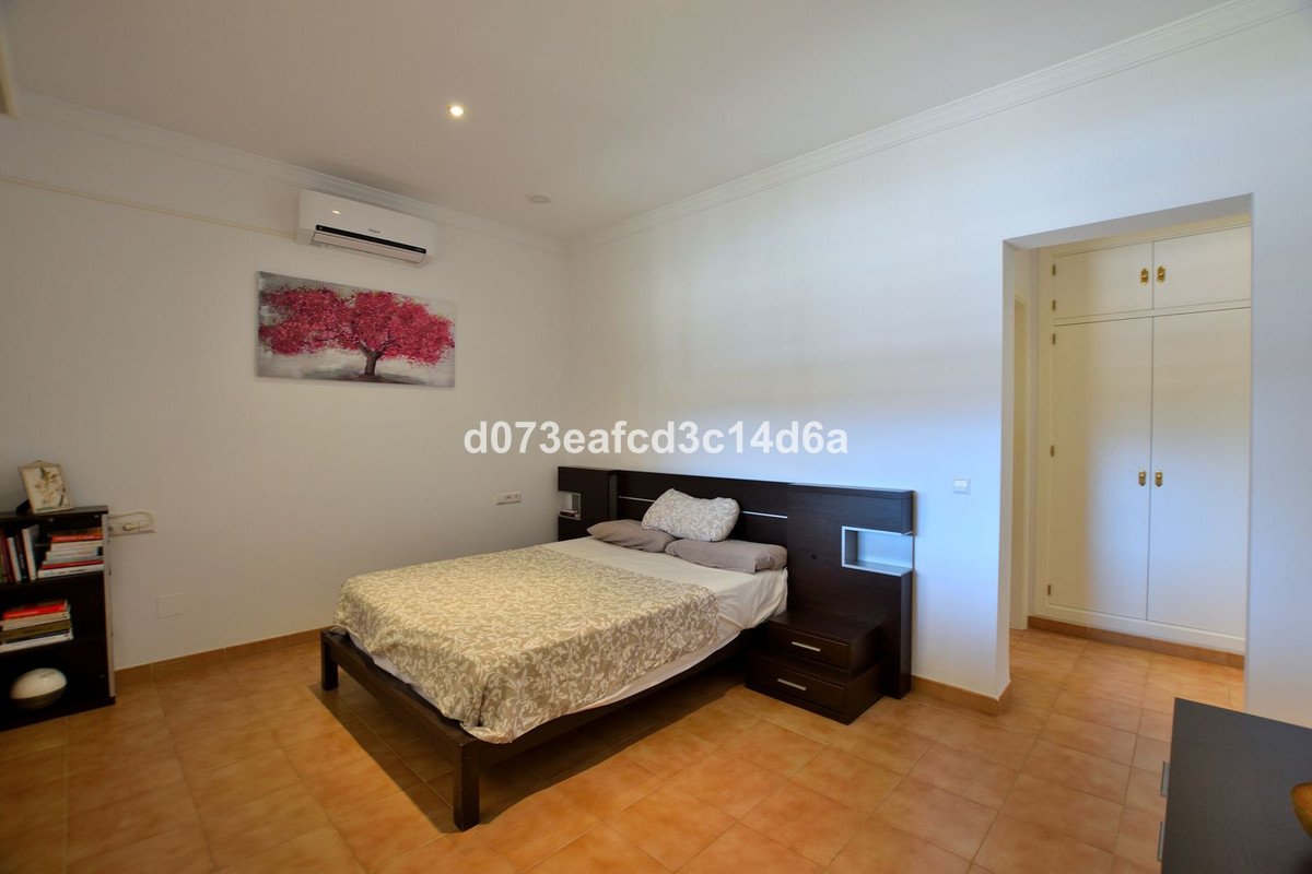 6 Bed Detached Villa in Ronda