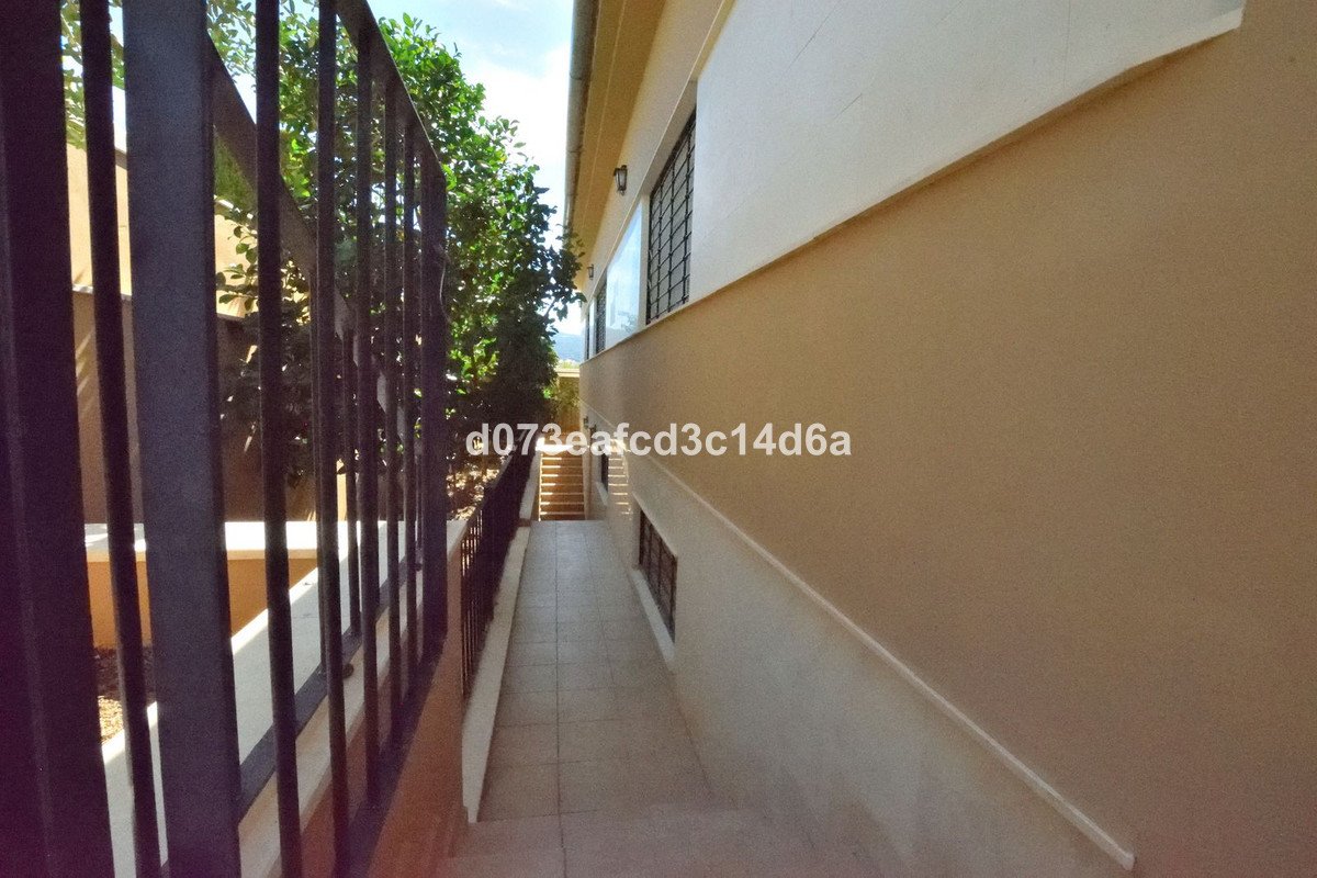 6 Bed Detached Villa in Ronda