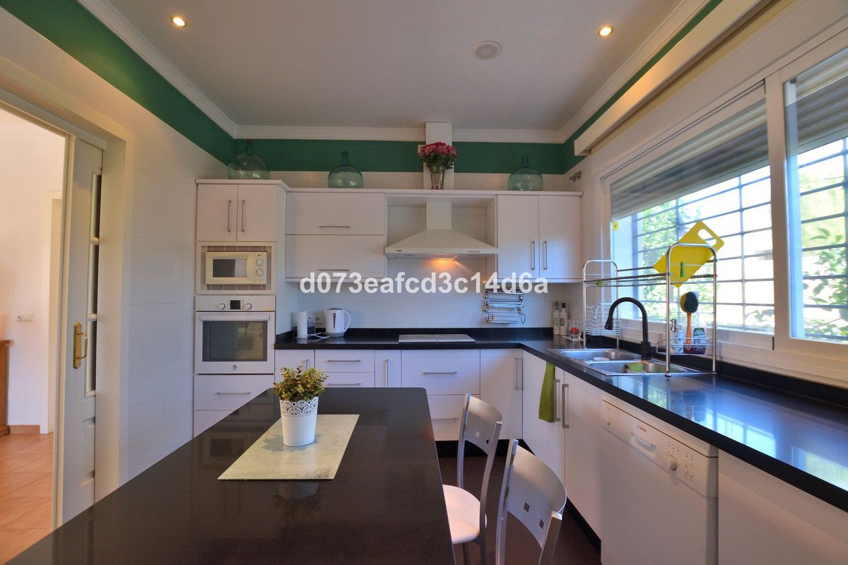 6 Bed Detached Villa in Ronda