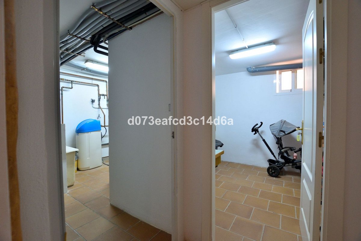 6 Bed Detached Villa in Ronda