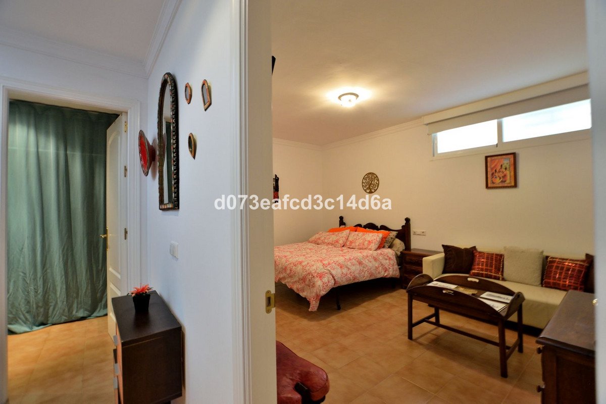 6 Bed Detached Villa in Ronda