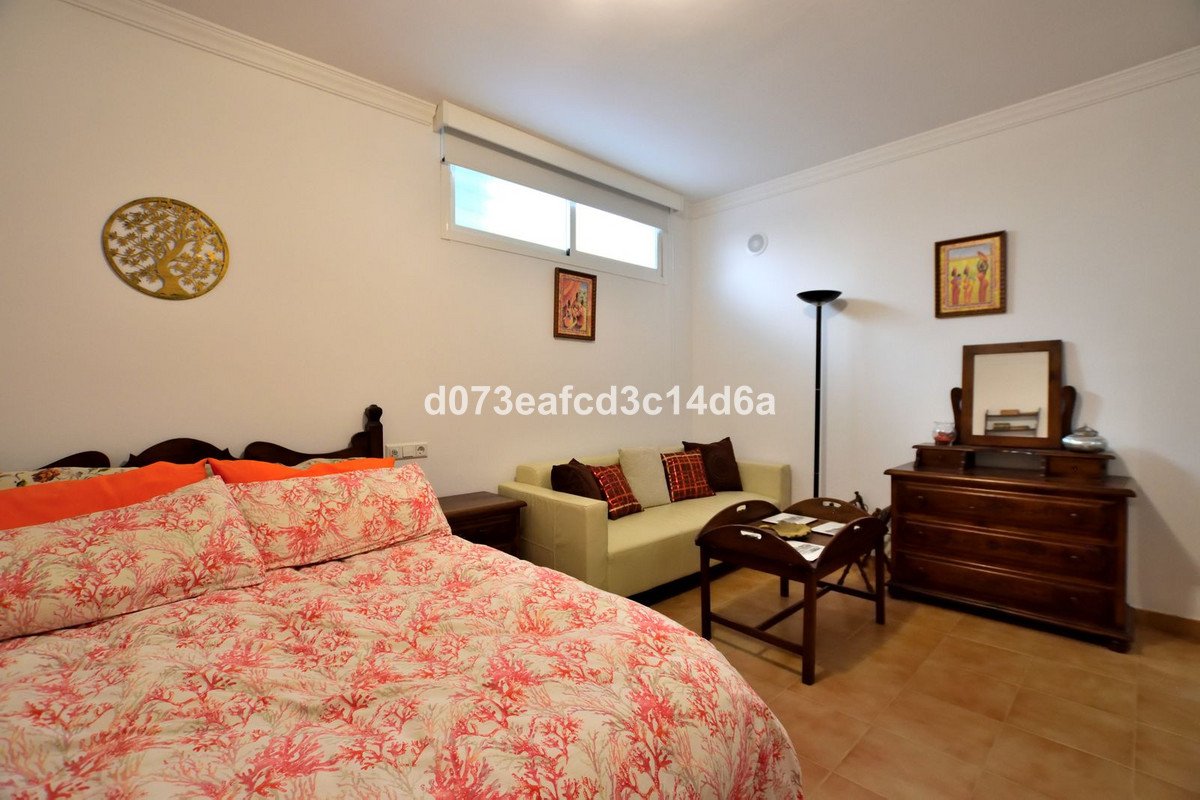 6 Bed Detached Villa in Ronda