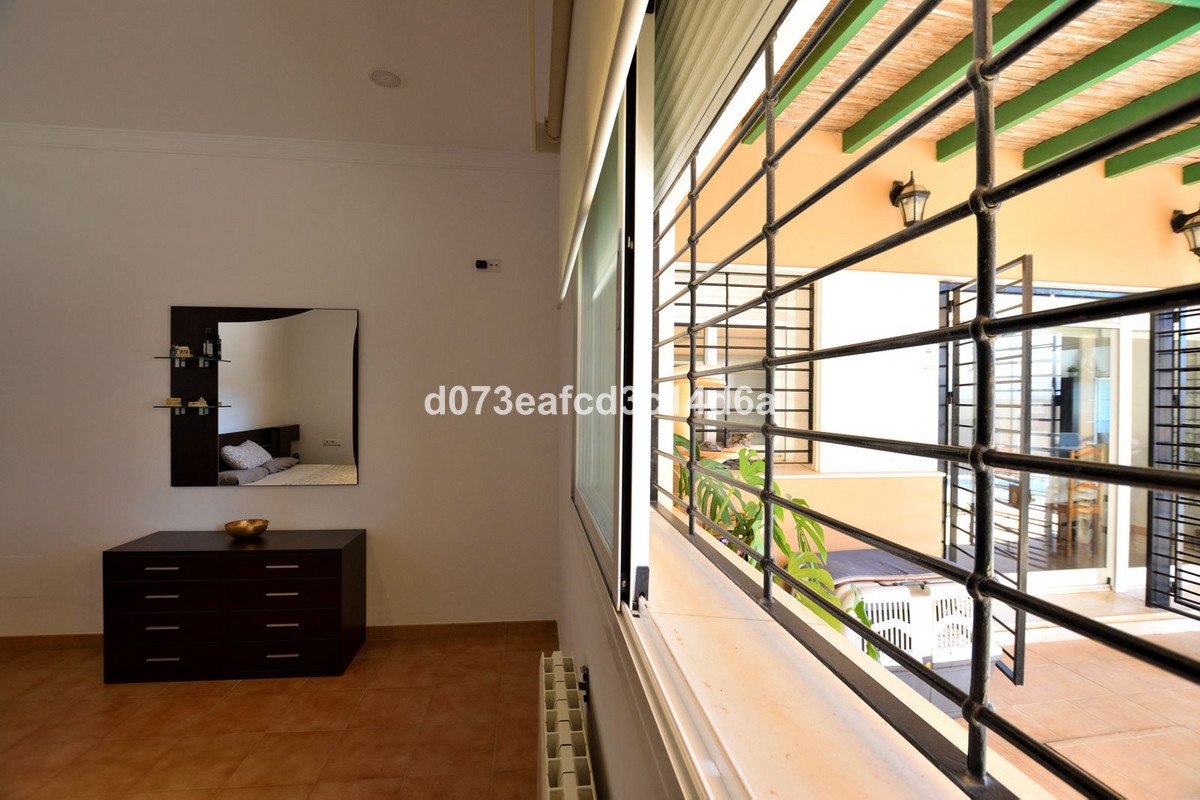 6 Bed Detached Villa in Ronda
