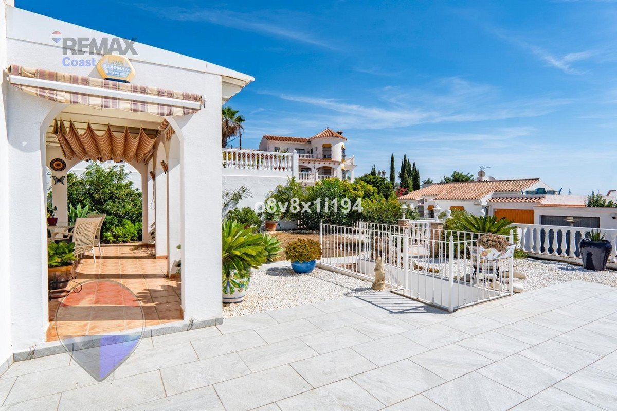 3 Bed Detached Villa in Benajarafe