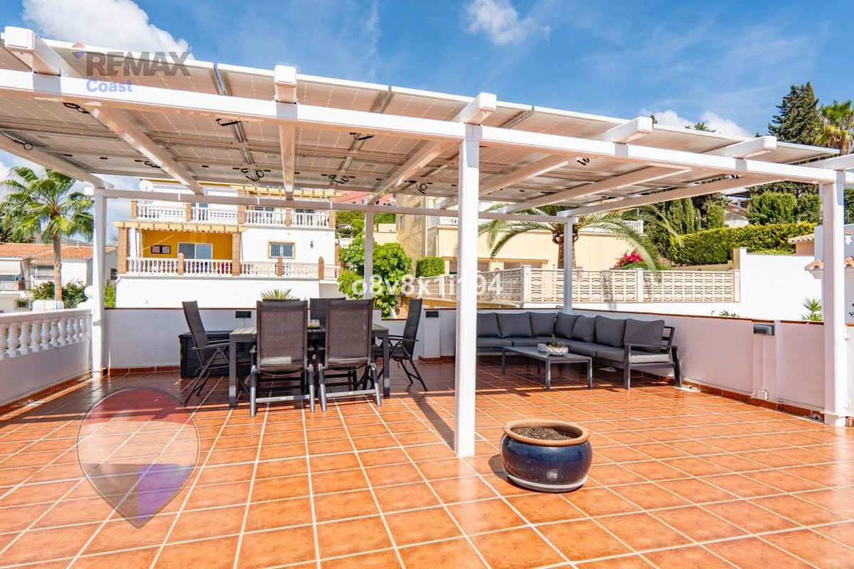 3 Bed Detached Villa in Benajarafe