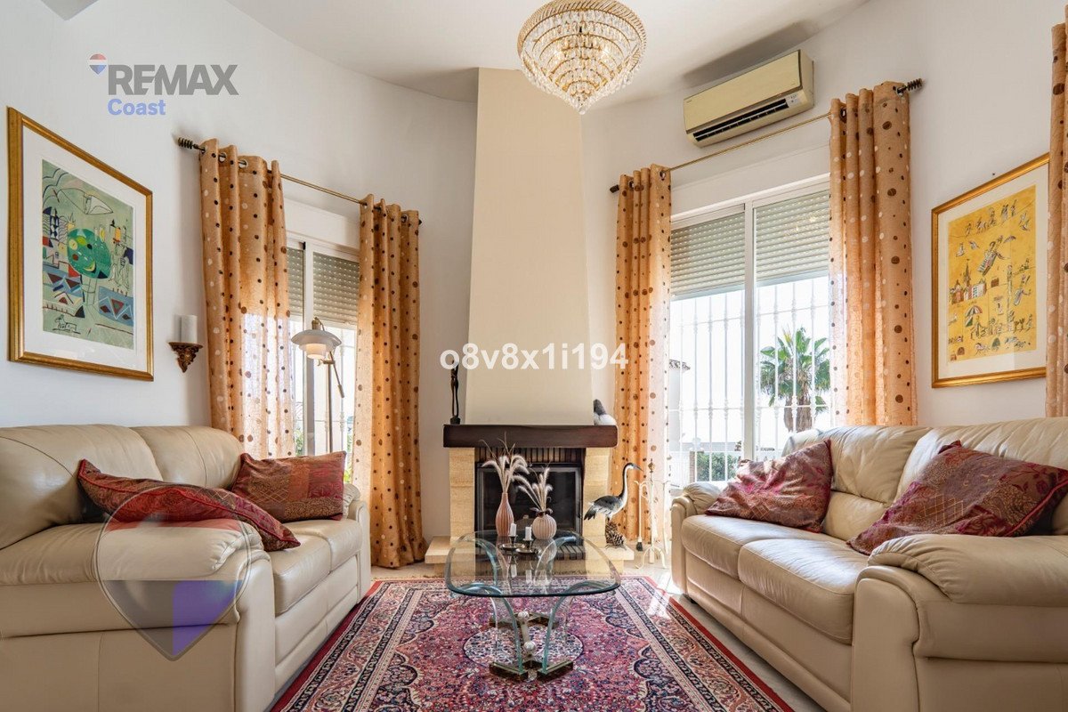 3 Bed Detached Villa in Benajarafe