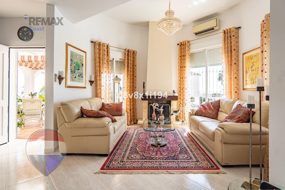 3 Bed Detached Villa in Benajarafe