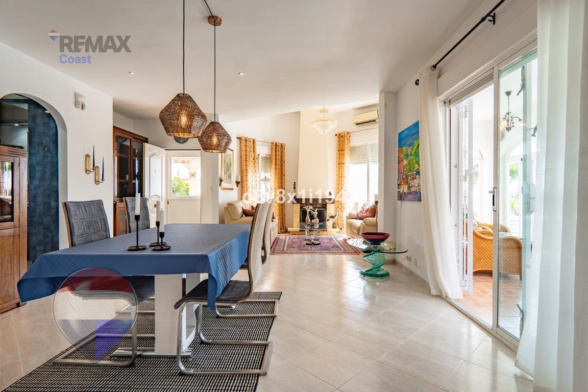 3 Bed Detached Villa in Benajarafe