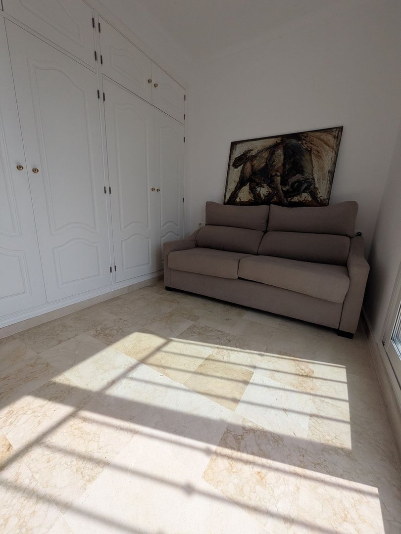 2 Bed Townhouse in Nueva Andalucía