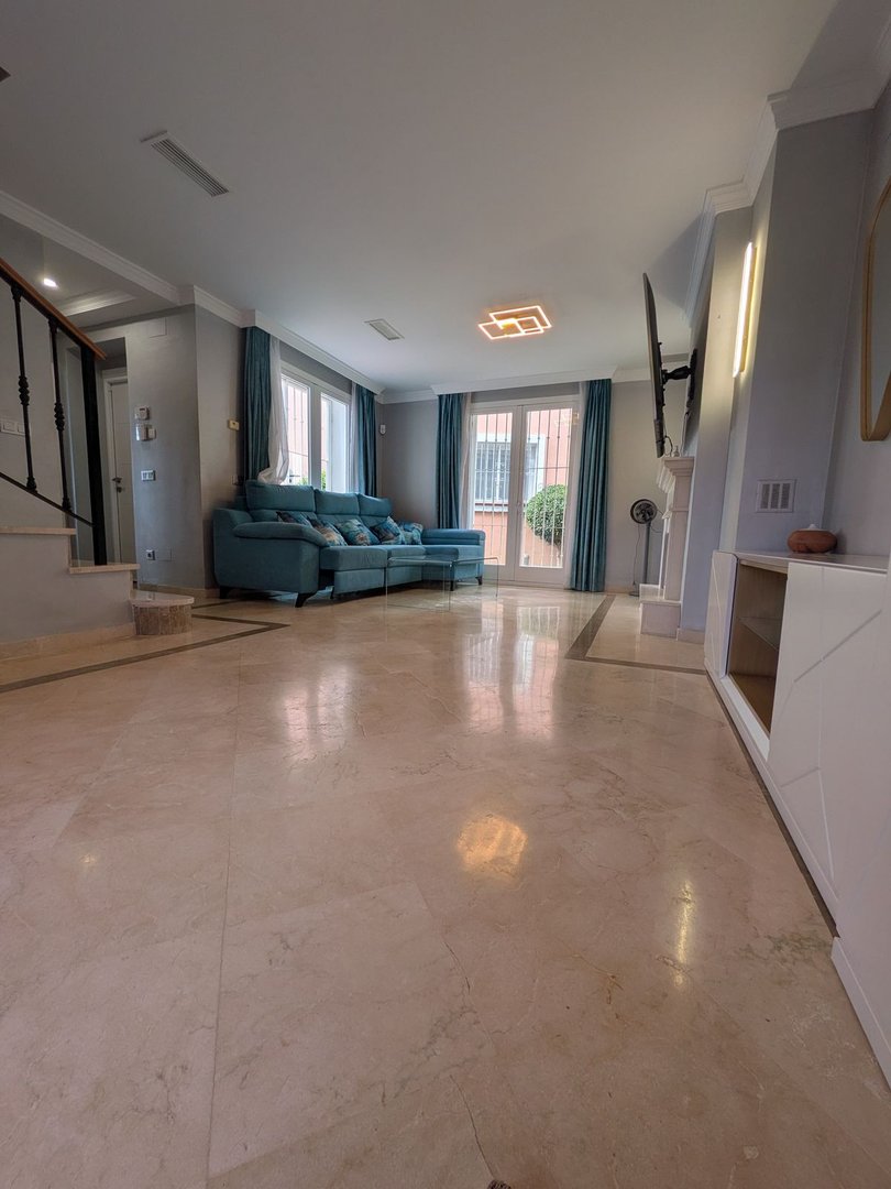 2 Bed Townhouse in Nueva Andalucía