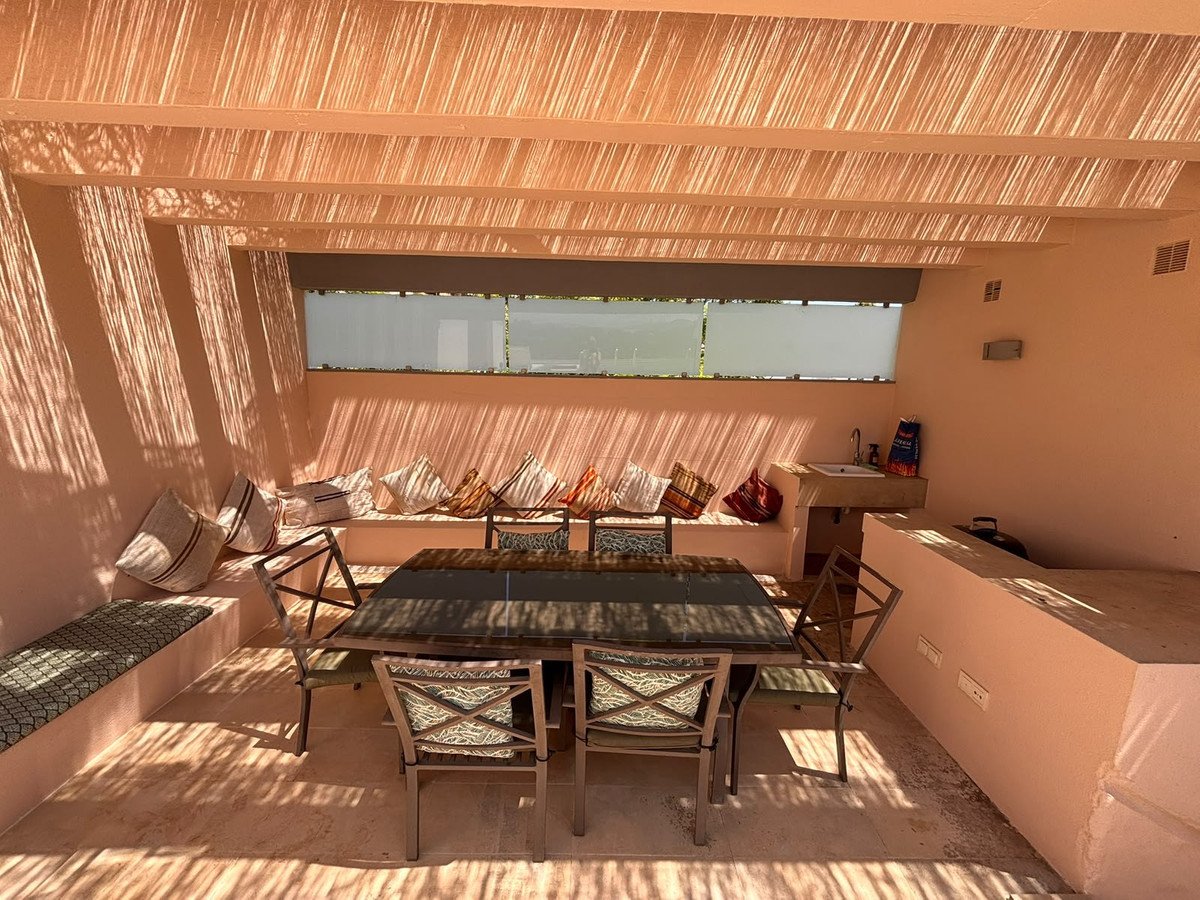 3 Bed Semi-Detached House in San Enrique