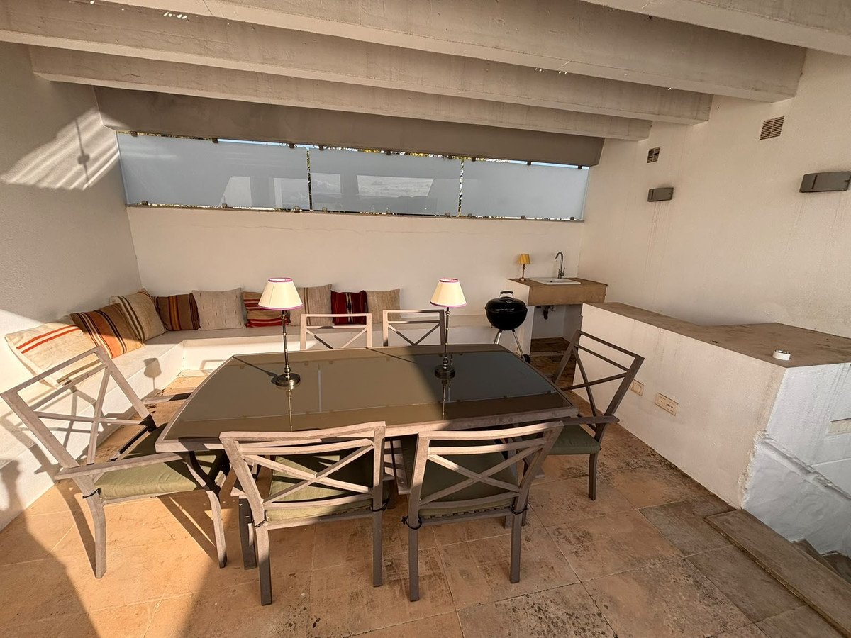 3 Bed Semi-Detached House in San Enrique
